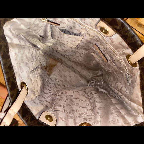 Michael Kors tote - Picture 5 of 7